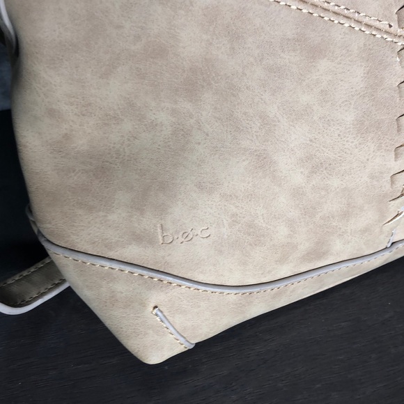 b.o.c. | Tan mid size purse with lace sides - Picture 6 of 8